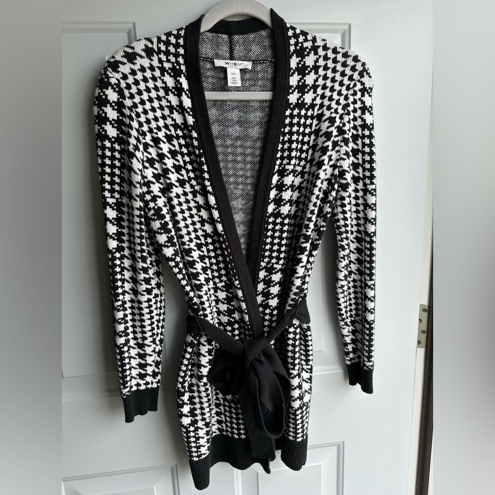 WHBM NWOT Women's Black and White Houndstooth Tie Robe Sweater